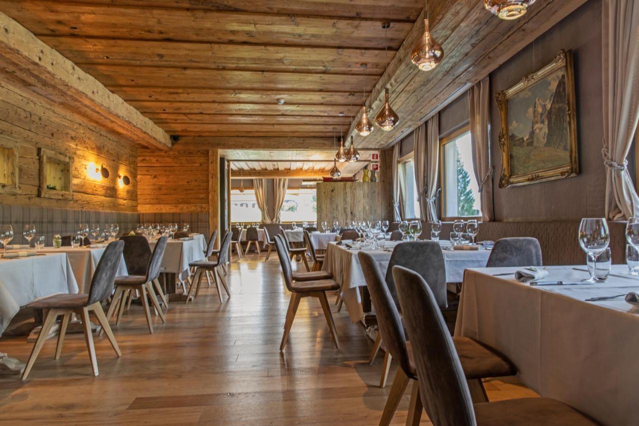Dolomiti Lodge Alvera Cortina d'Ampezzo Luaran gambar