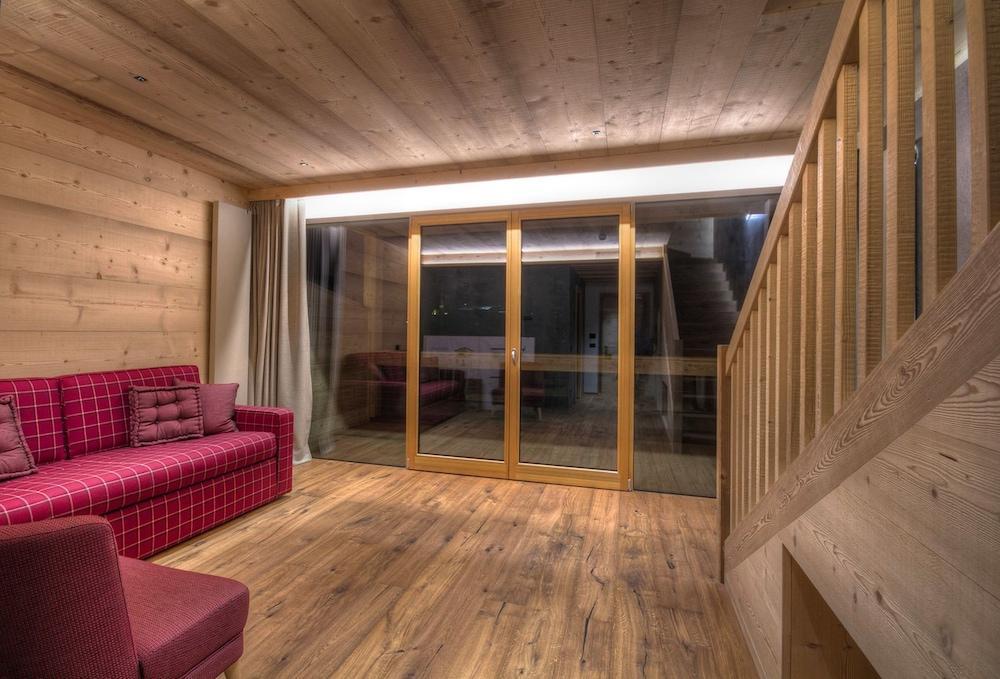 Dolomiti Lodge Alvera Cortina d'Ampezzo Luaran gambar