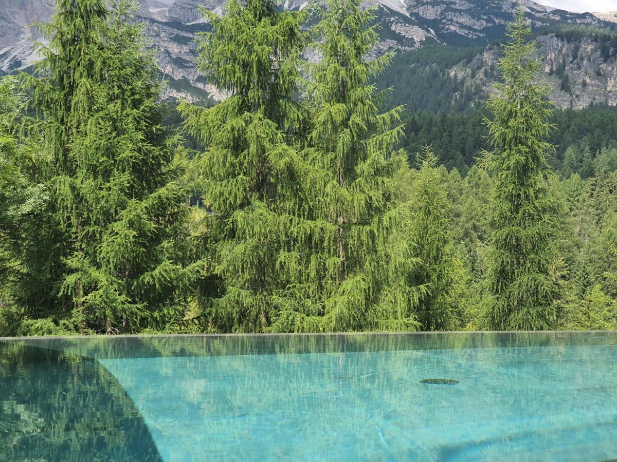 Dolomiti Lodge Alvera Cortina d'Ampezzo Luaran gambar