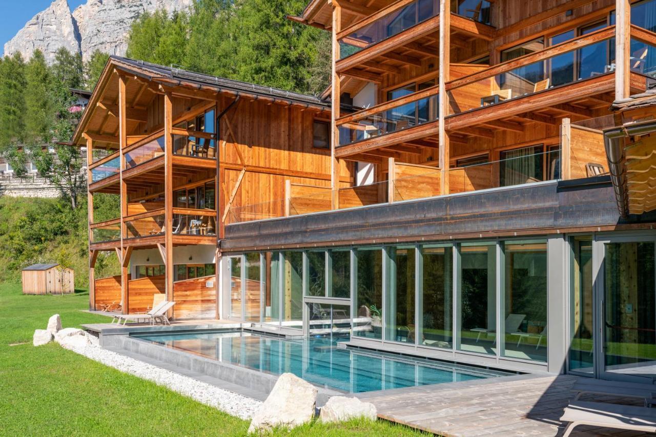 Dolomiti Lodge Alvera Cortina d'Ampezzo Luaran gambar