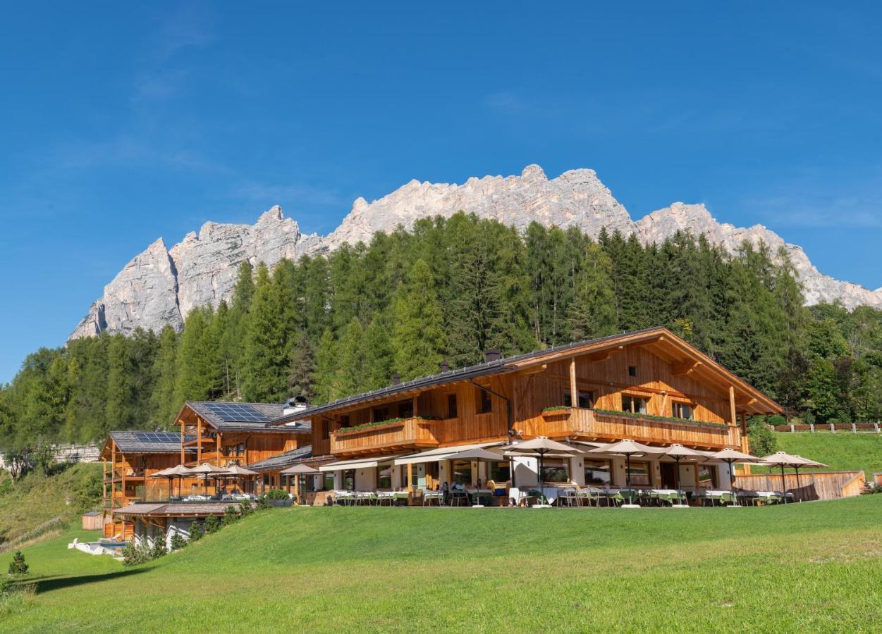 Dolomiti Lodge Alvera Cortina d'Ampezzo Luaran gambar