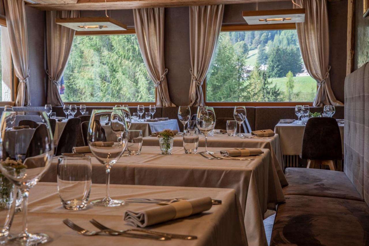 Dolomiti Lodge Alvera Cortina d'Ampezzo Luaran gambar