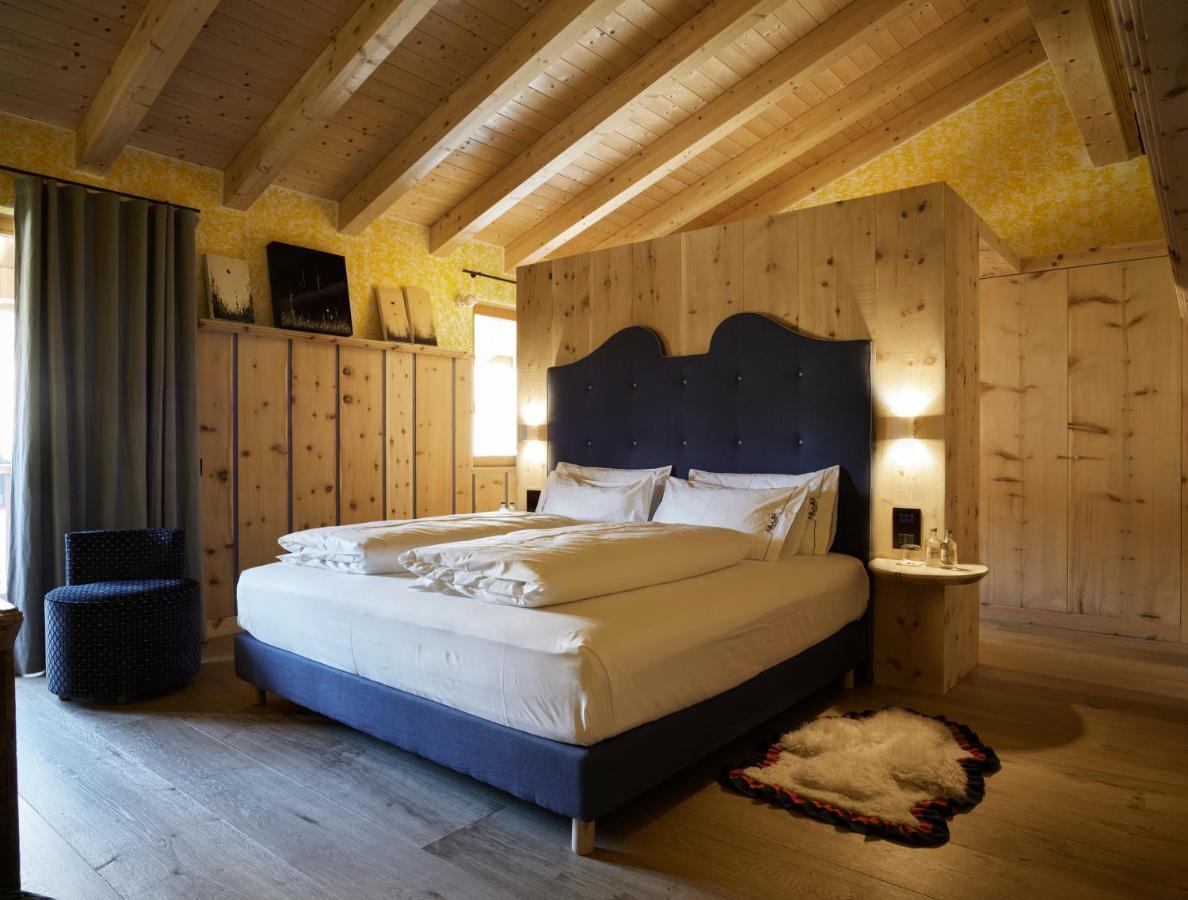 Dolomiti Lodge Alvera Cortina d'Ampezzo Luaran gambar