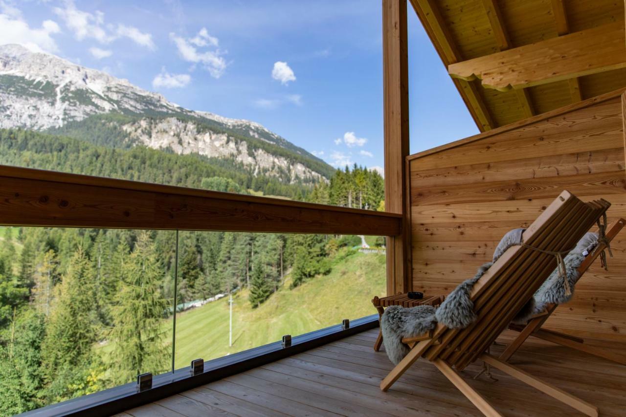 Dolomiti Lodge Alvera Cortina d'Ampezzo Luaran gambar